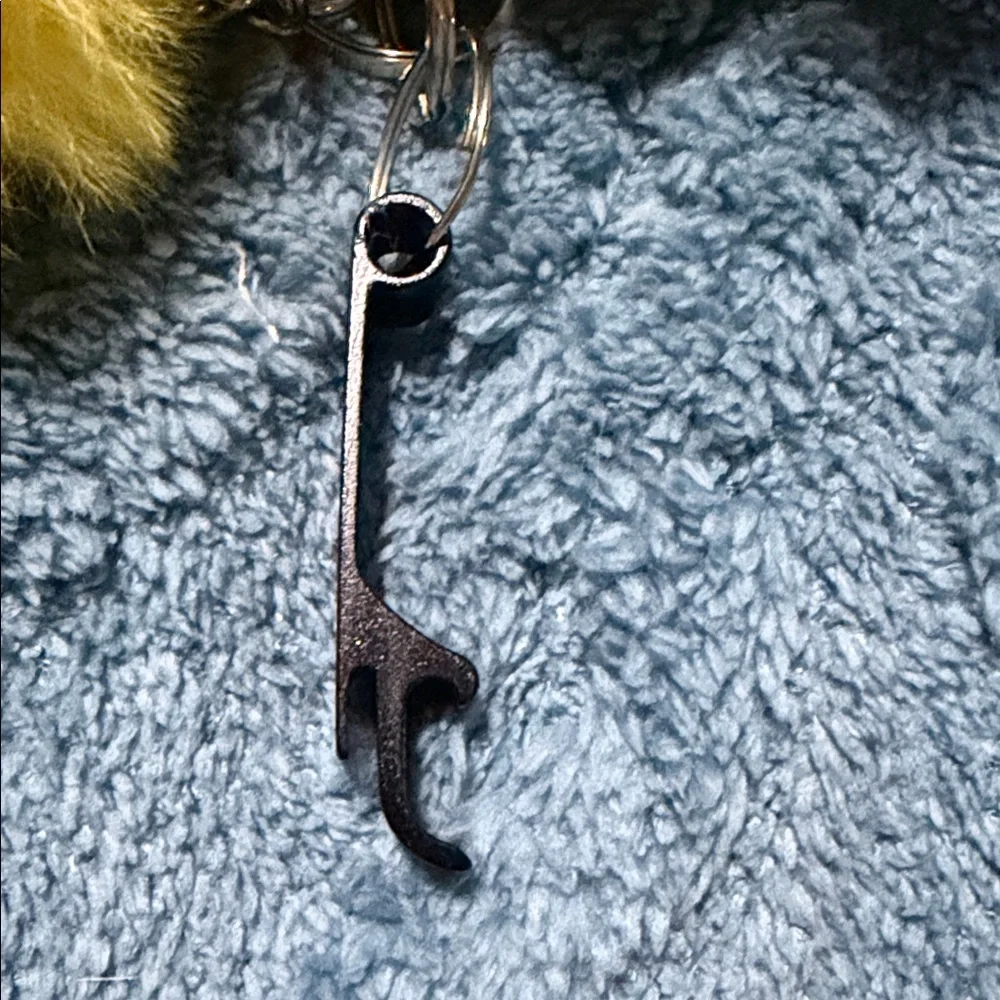 Yellow Sunflower Keychain Set with Yellow Pom Pom - Picture 5 of 8